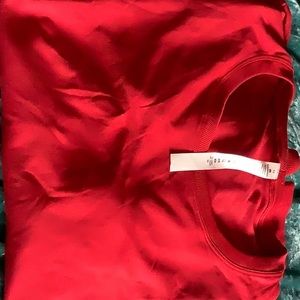 Lululemon red top